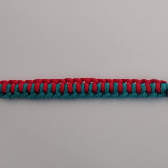 Handmade Paracord bracelet buckles. in combination with two colors blue and red - Picture 7 of 13